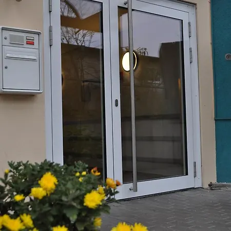 Hotel Halbersbacher Airport Frankfurt 3*