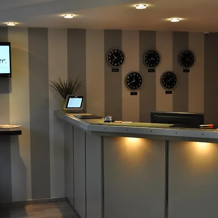 Hotel Halbersbacher Airport Frankfurt