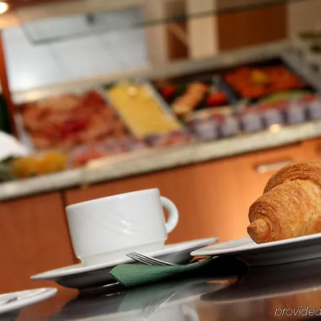 Halbersbacher Airport Frankfurt Hotel