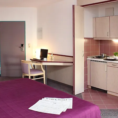 Halbersbacher Airport Frankfurt Hotell 3*